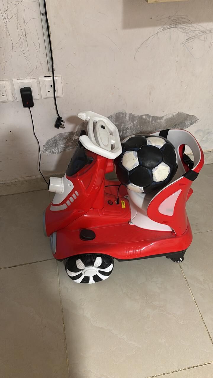 Jeddah, Household Items, House Hold Items - Samsung 55 Inch QLED 4K, AI - Scooter, Car, Bicycle And Baby Pampers