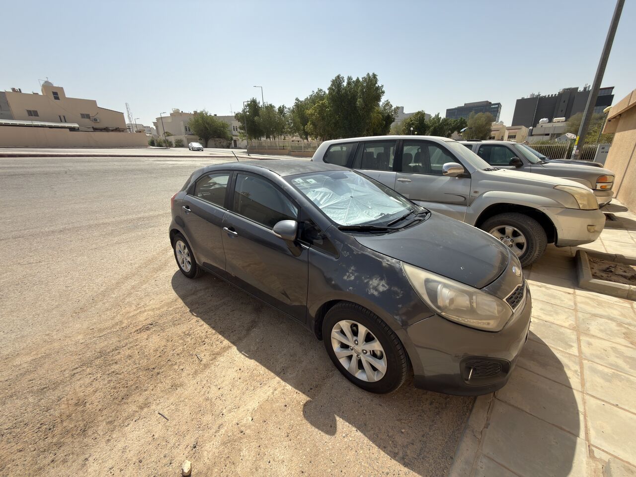 Riyadh, Vehicles, Cars & Trucks , SAR 20000,  Kia Rio Hatchback,  2014,  Automatic,  180000 KM,