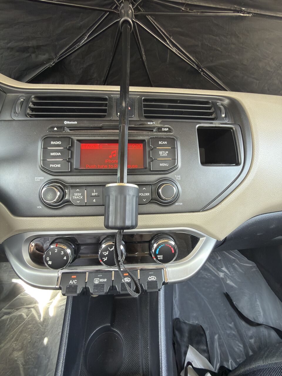 Riyadh, Vehicles, Cars & Trucks , SAR 20000,  Kia Rio Hatchback,  2014,  Automatic,  180000 KM,