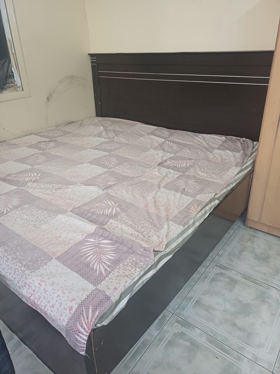 Hofuf, Appliances, SAR 100,  Big Size Bed