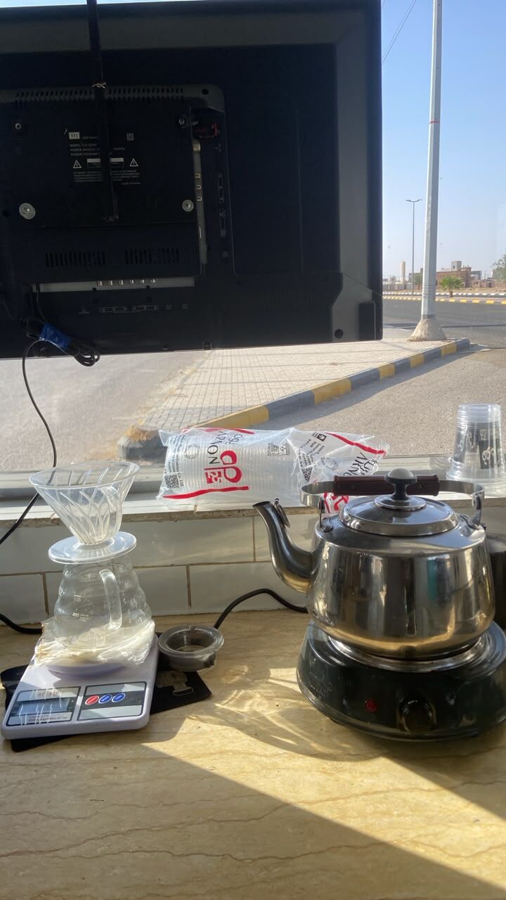 Buraidah, Materials, SAR 1,  Coffee Shops Machine And Materials