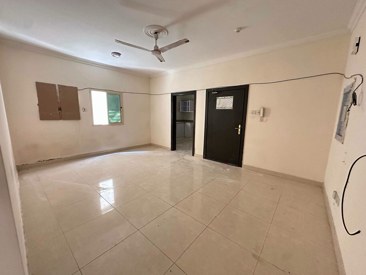 Gudaibiya, Apartments, Flats, Houses & Villas, BHD 250/month,  2 BR,  Gudaibiya :- 3BHK Unfurnished Flat On Rent.  📍Close To Shura Council.Bd 250/- Without EWA
