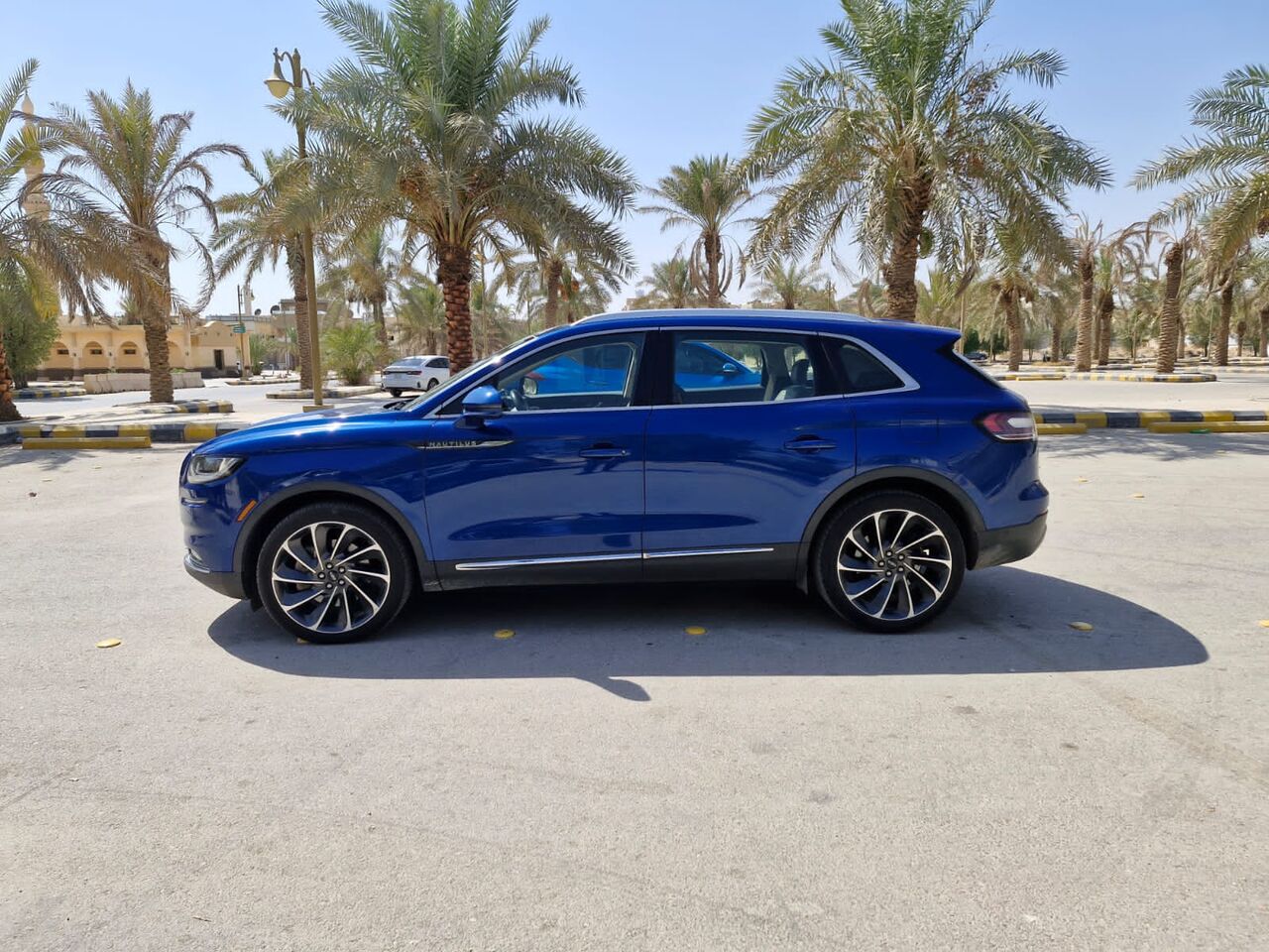 Riyadh, Vehicles, Cars & Trucks , SAR 99000,  FORD LINCOLN NAUTILUS 2021 SUV  Black Edition Company Maintained,  2021,  Automatic,  128000 KM,  Excellent Condition Executive Company Maintained SUV