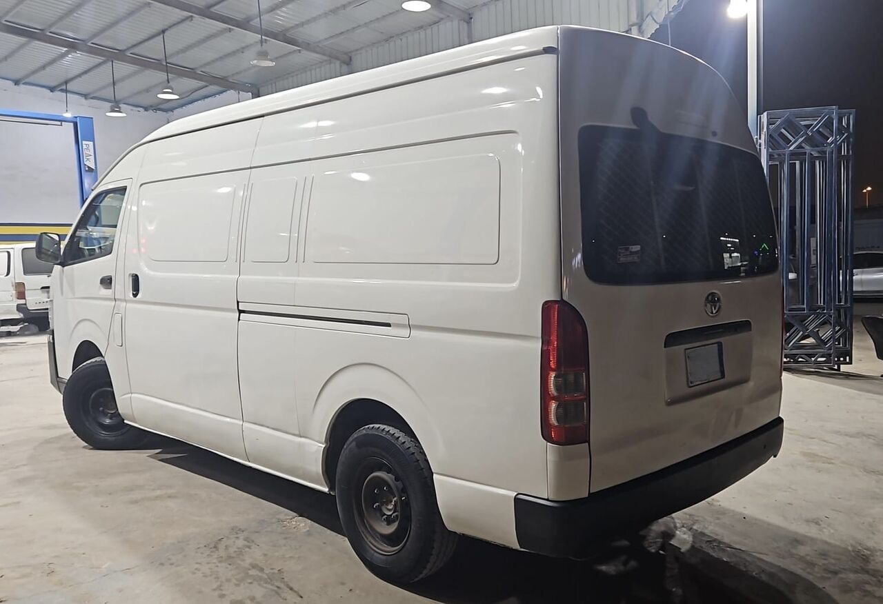 As Sulayyil, Vehicles, Cars & Trucks , SAR 68500,  HIACE HIGH ROOF,  2016,  Manual,  266317 KM,   For Sale
