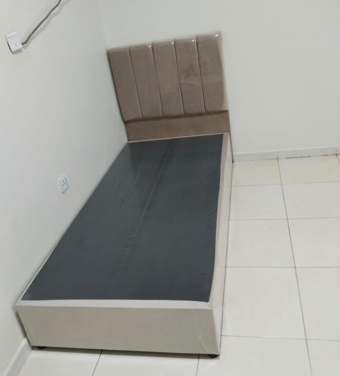 Jeddah, Furniture, SAR 2,  All Kinds Of High Quality Single Bed And Medium Size Bed Frame Available In Low Price