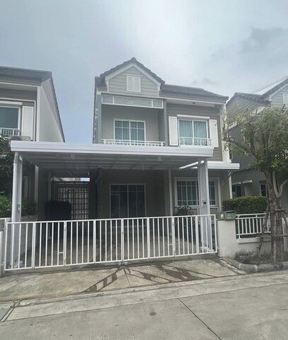 Bangkok, Villas, THB 32000,  28 Sq. Feet,  For Rent: 2-story Townhome, Detached House Style, 3 Bedrooms, The Village Bangna-Wongwaen