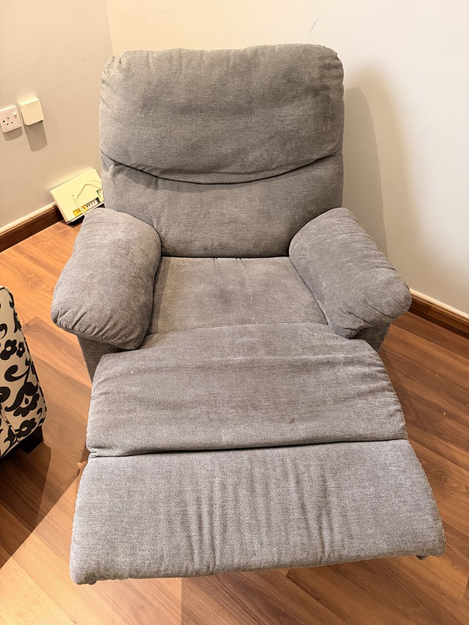 Jeddah, Furniture, SAR 550,  One Seater Sofas For Sale