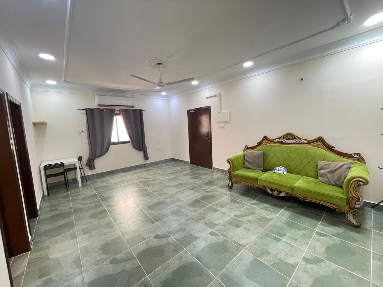 Zinj, Apartments, Flats, Houses & Villas, BHD 250/month,  1 BR,  1 Bedroom In Zinj Near Al Nasser Pharmacy