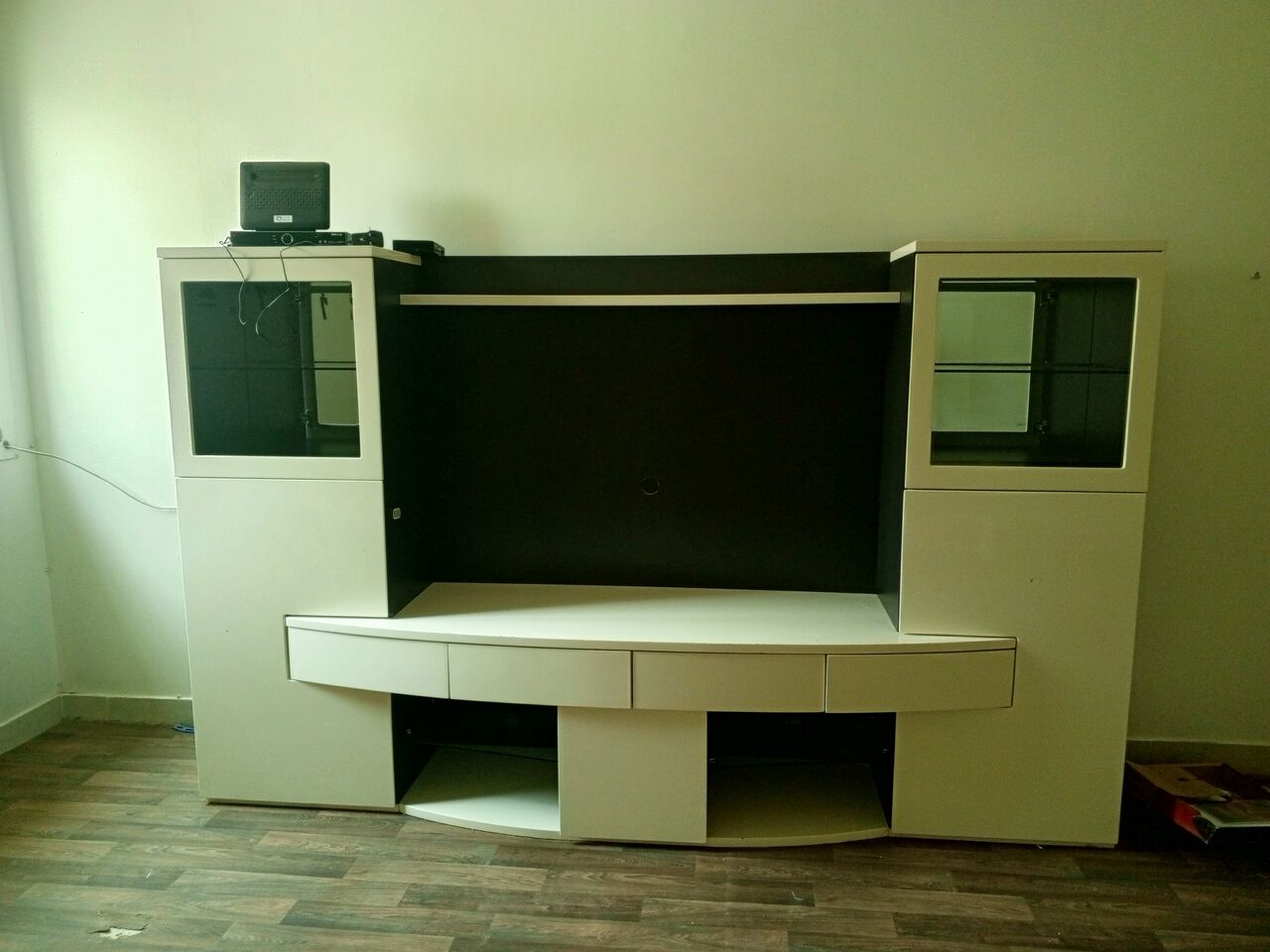Sulai, Furniture, SAR 800,  Modern T.V Cabinet 🗄️ With Storage