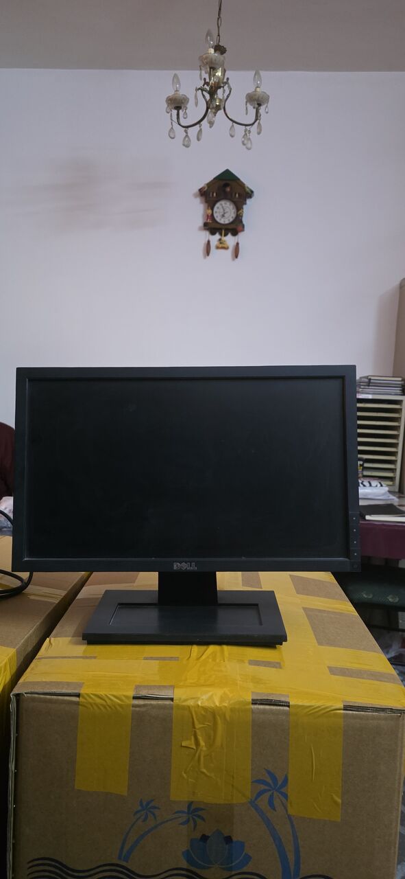Al Malaz, Computers, SAR 1140,  Monitors, Graphic Equaliser And Printers For Sale