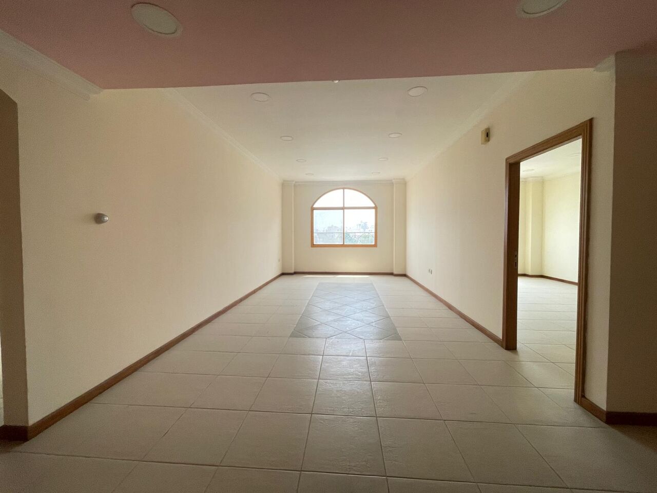 Zinj, Apartments, Flats, Houses & Villas, BHD 350/month,  2 BR,  2 Bedroom Flat Office Space For Rent