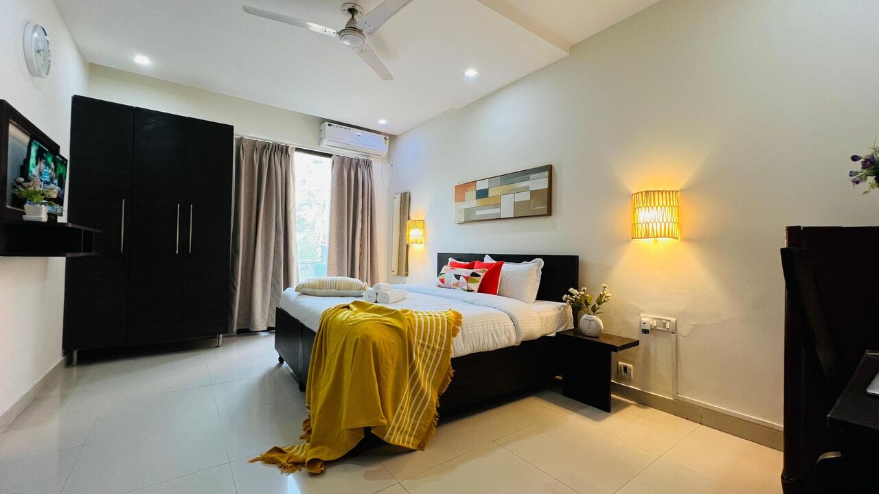 Gurgaon, Apartments, Flats, Houses & Villas, INR 3000/month,  Furnished,  Studio,  350 Sq. Feet,  Classic Studio With Balcony Dlf Cyber City