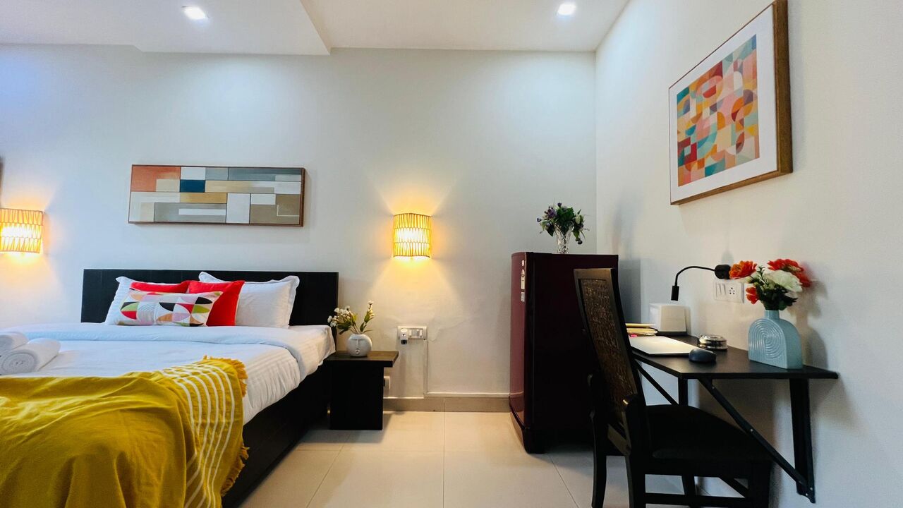 Gurgaon, Apartments, Flats, Houses & Villas, INR 3000/month,  Furnished,  Studio,  350 Sq. Feet,  Classic Studio With Balcony Dlf Cyber City