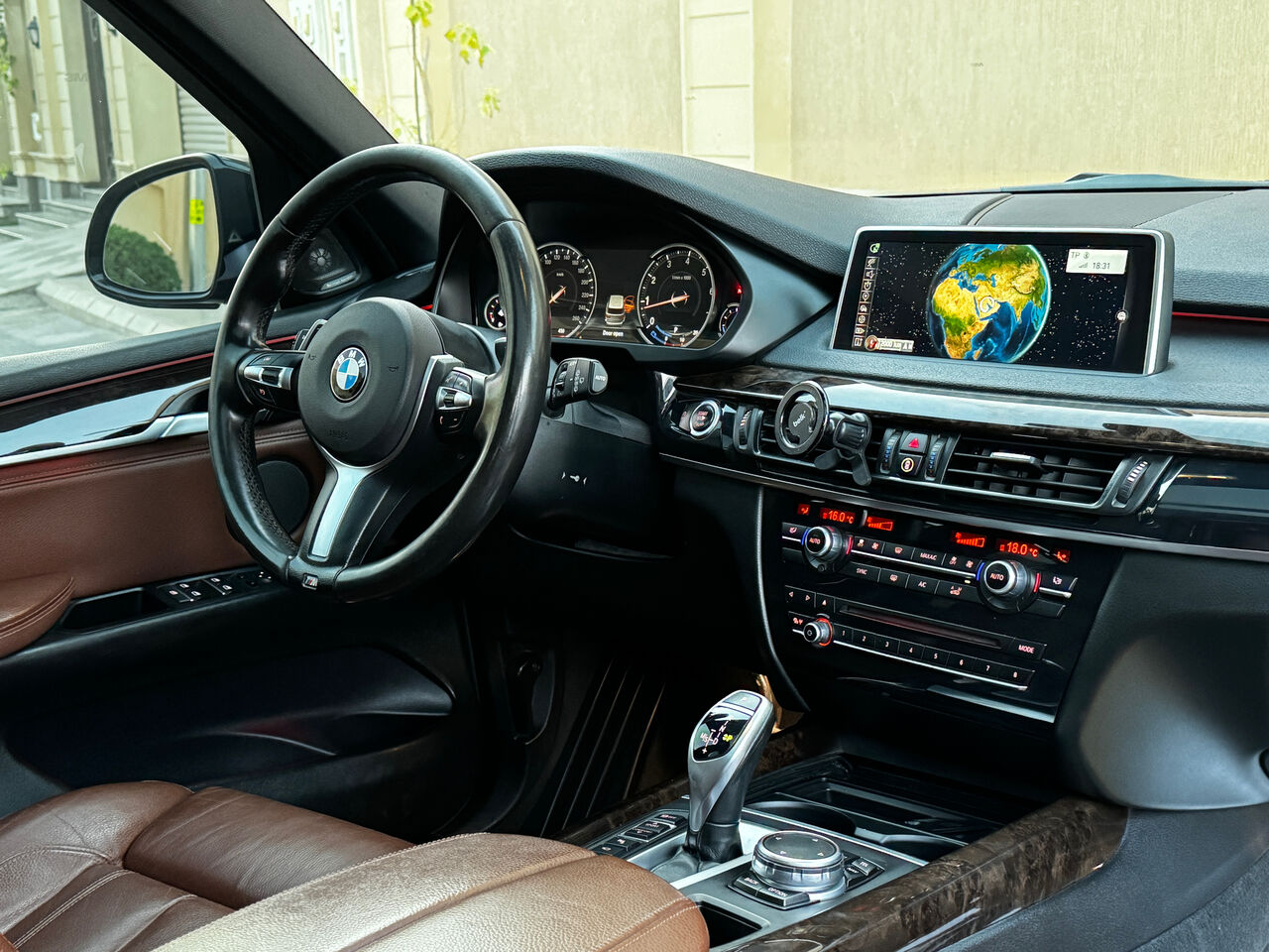Riyadh, Vehicles, Cars & Trucks , SAR 98000,  Bmw X5 M,  2016,  Automatic,  130000 KM,  BMW X5 Kit M Power