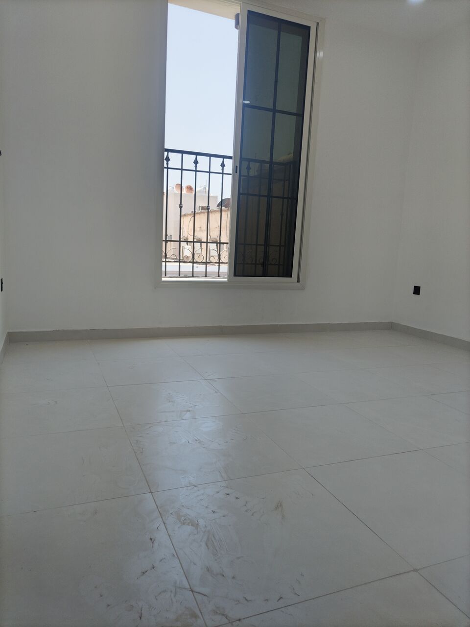Khobar, Apartments, Flats, Houses & Villas, SAR 33000/year,  3 BR,  Family Apartment For Rent (3 Rooms, Hall, Two Bathrooms, Air-Conditioned Kitchen, Asphalt)