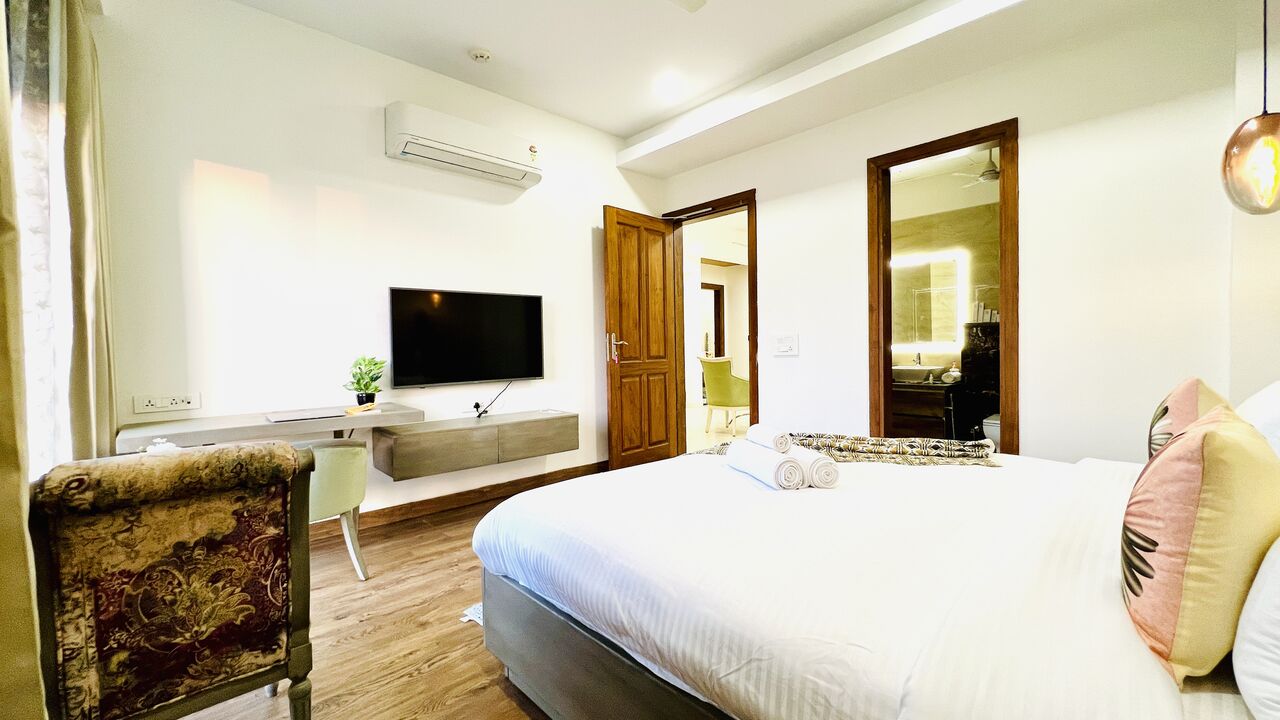 Gurgaon, Apartments, Flats, Houses & Villas, INR 3700/day,  Furnished,  Studio,  375 Sq. Feet,  Luxury Studio Apartments  With Bathtub