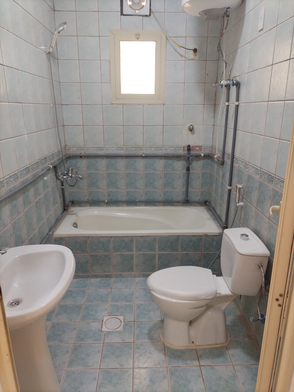 Khobar, Apartments, Flats, Houses & Villas, SAR 23/year,  4 BR,  Family Apartment For Rent (4 Rooms, Hall, Two Bathrooms, Two Entrances)