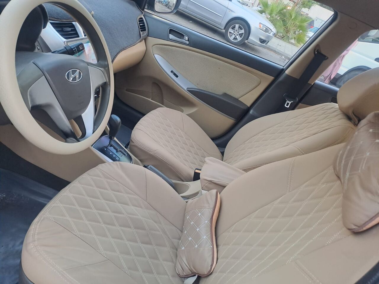 Jeddah, Vehicles, Cars & Trucks , SAR 24500,  Hyundai Accent,  2014,  Automatic,  176 KM,  Well-maintained   Standard Model For Sale In Jeddah
