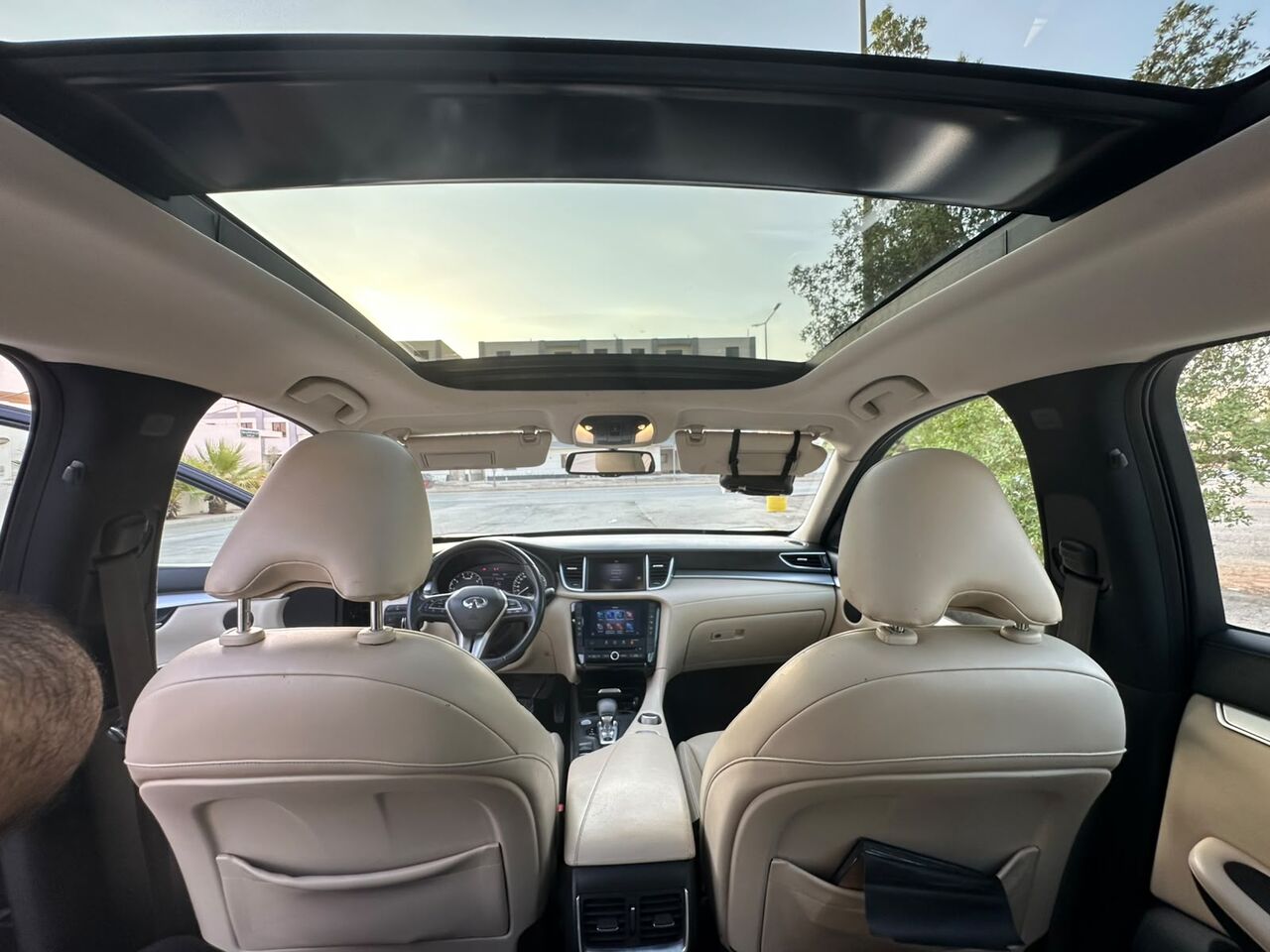 Riyadh, Vehicles, Cars & Trucks , SAR 63000,  Infiniti QX50,  2021,  Automatic,  183000 KM,   Infinity QX50 AWD Fully Loaded With Sunroof For Sales