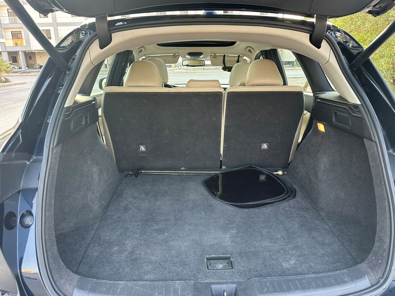 Riyadh, Vehicles, Cars & Trucks , SAR 63000,  Infiniti QX50,  2021,  Automatic,  183000 KM,   Infinity QX50 AWD Fully Loaded With Sunroof For Sales