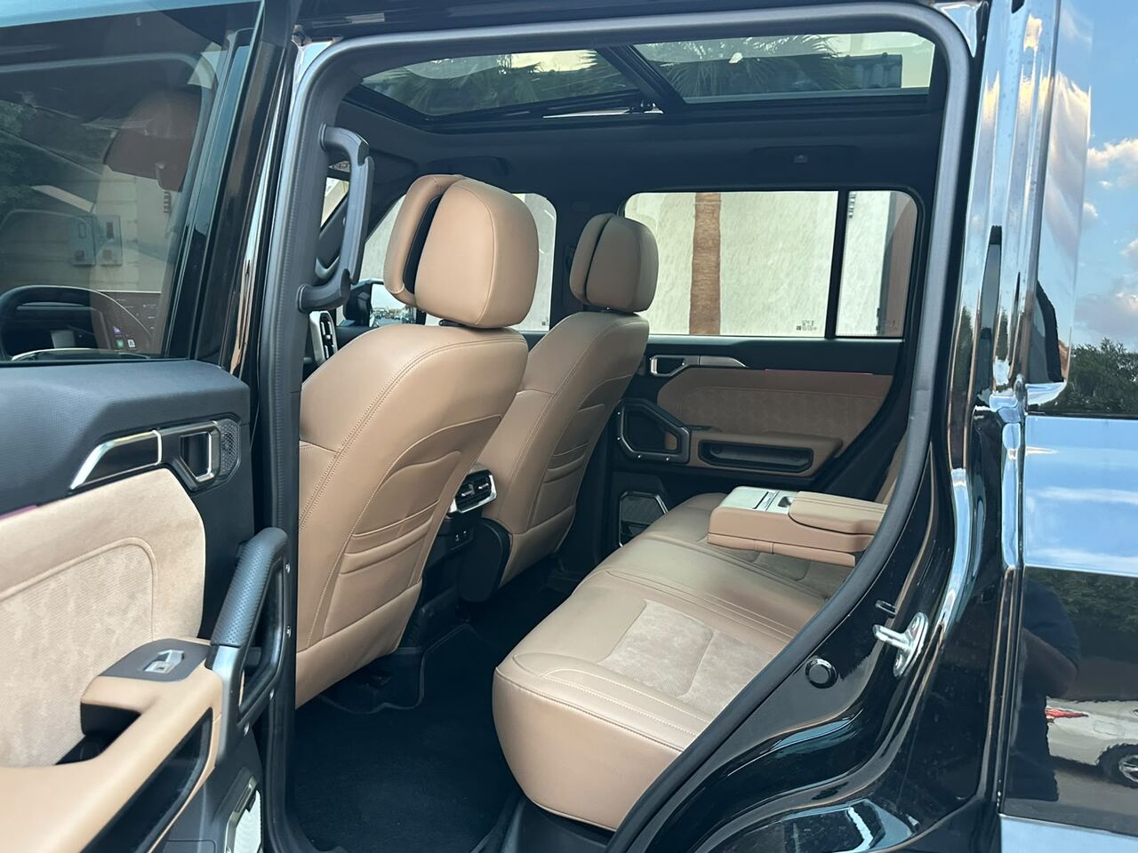 Riyadh, Vehicles, Cars & Trucks , SAR 120000,  Jetour T2,  2025,  Automatic,  35000 KM,    4WD Full Options With Sunroof (Accident Free) For Sales (1st Owner)