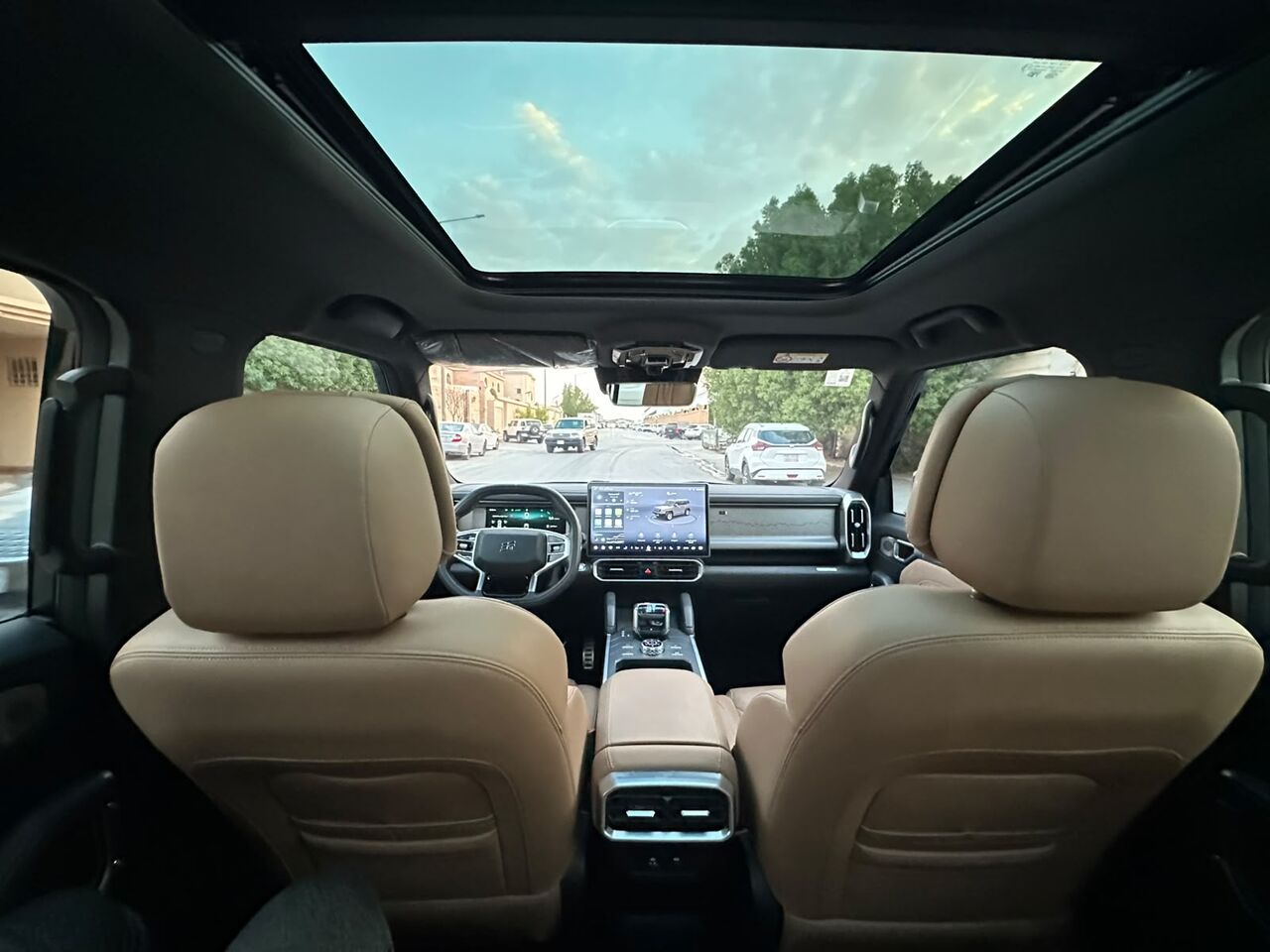 Riyadh, Vehicles, Cars & Trucks , SAR 120000,  Jetour T2,  2025,  Automatic,  35000 KM,    4WD Full Options With Sunroof (Accident Free) For Sales (1st Owner)