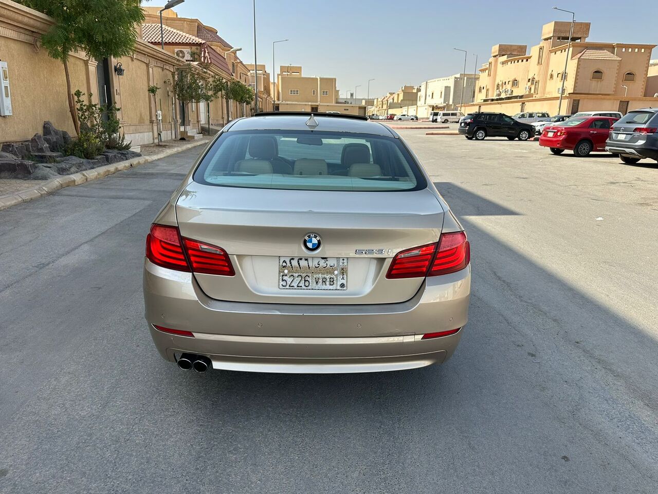 Riyadh, Vehicles, Cars & Trucks , SAR 39000,  BMW 523i,  2011,  Automatic,  129000 KM,    Fully Loaded With Sunroof For Sales (Accident Free) N Low Odo