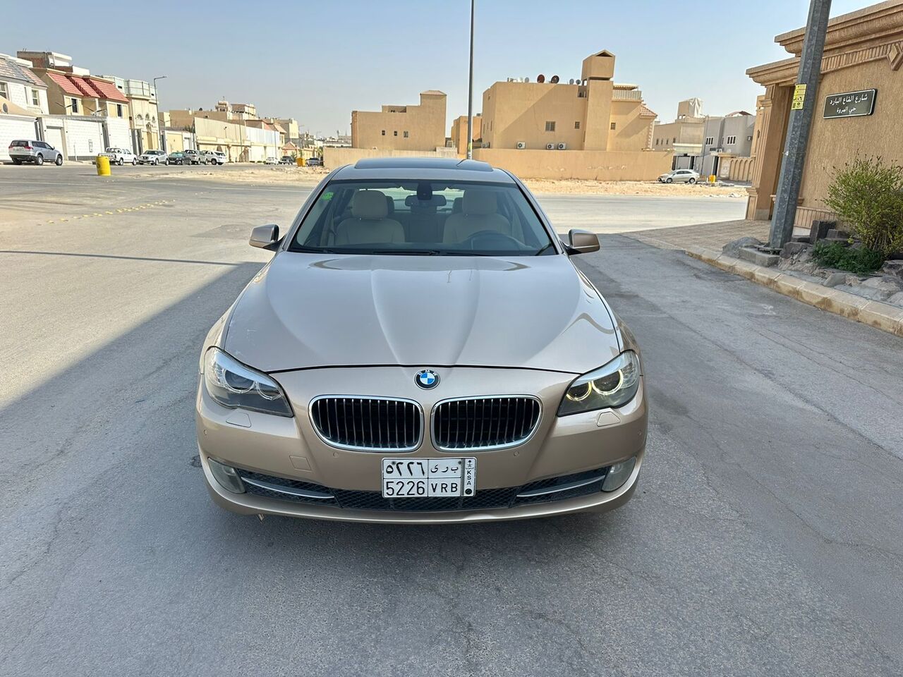 Riyadh, Vehicles, Cars & Trucks , SAR 39000,  BMW 523i,  2011,  Automatic,  129000 KM,    Fully Loaded With Sunroof For Sales (Accident Free) N Low Odo