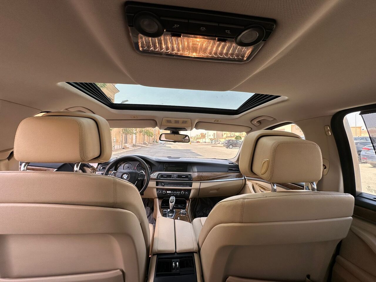 Riyadh, Vehicles, Cars & Trucks , SAR 39000,  BMW 523i,  2011,  Automatic,  129000 KM,    Fully Loaded With Sunroof For Sales (Accident Free) N Low Odo