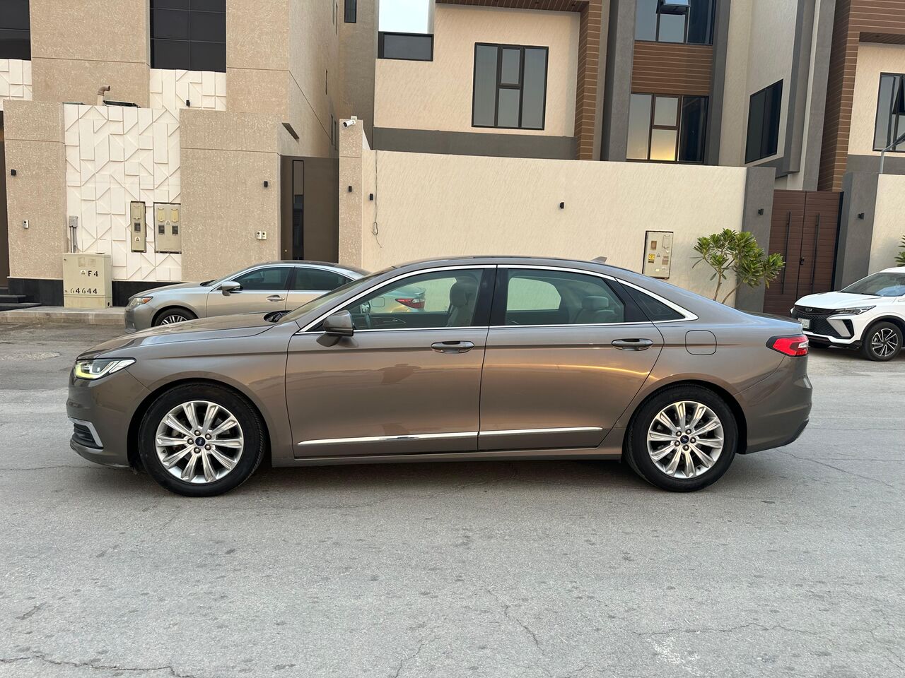 Riyadh, Vehicles, Cars & Trucks , SAR 77000,  Ford Taurus,  2022,  Automatic,  101000 KM,    With EcoBoost Option For Sale (1st Owner)