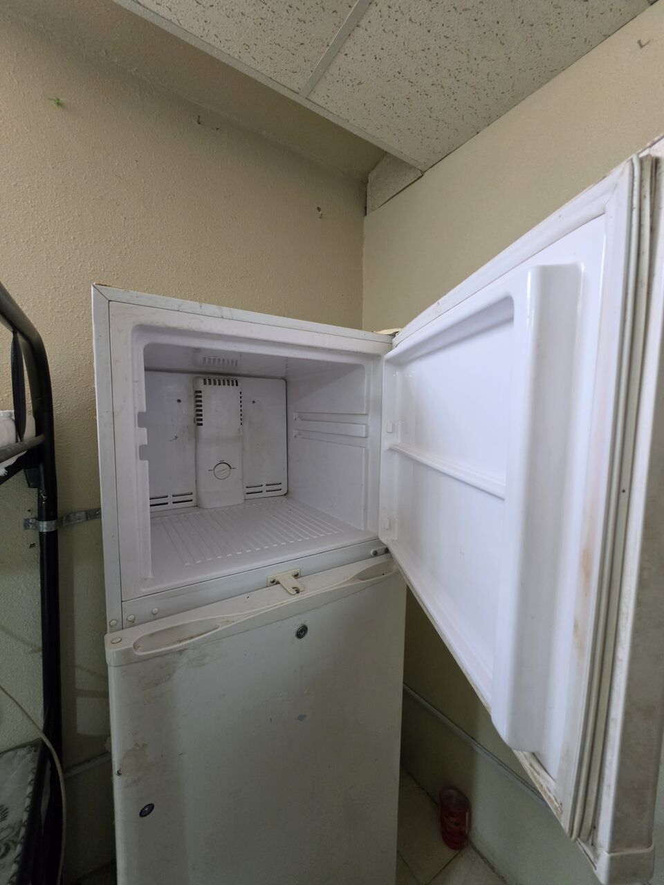 Hofuf, Electronics, SAR 600,  Refrigerator