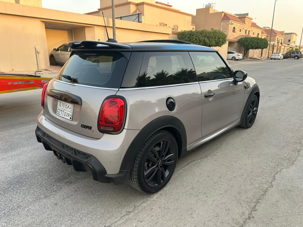 Riyadh, Vehicles, Cars & Trucks , SAR 130000,  Mini Cooper Coupe,  2023,  Automatic,  42000 KM,   Mini Cooper Full Options With Sunroof N Very Reasonable Price 2nd Owner