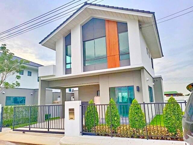 Bangkok, Villas, THB 24999,  50 Sq. Feet,  Ratchapruek-Pathum Thani Location, 2-storey Detached House, 3 Bedrooms, 2 Bathrooms,