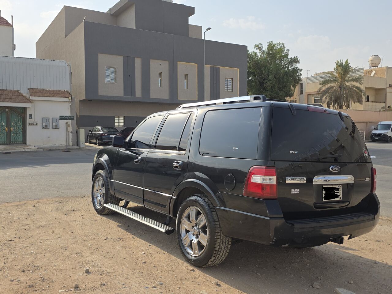 Al Malaz, Vehicles, Cars & Trucks , SAR 17000,  Ford Expedition,  2010,  Automatic,  292300 KM,  Selling   Limited Edition