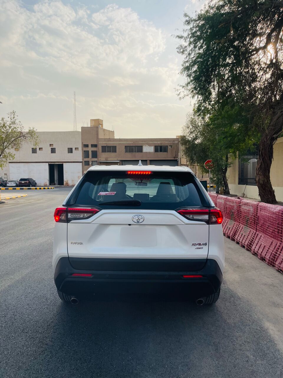 Al Malaz, Vehicles, Cars & Trucks , SAR 91000,  Toyota RAV4,  2024,  Automatic,  59000 KM,    Model , Single Owner.