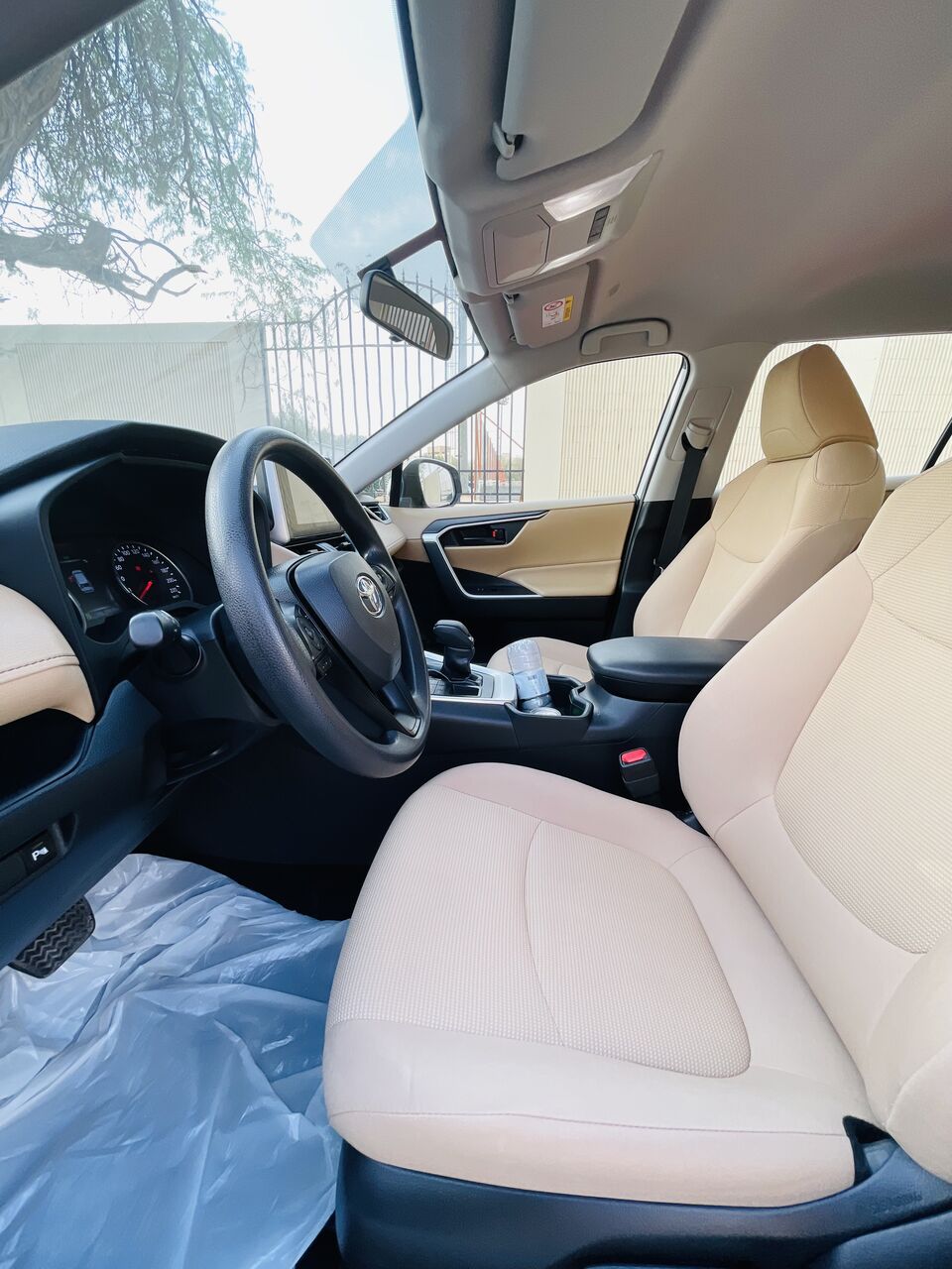 Al Malaz, Vehicles, Cars & Trucks , SAR 91000,  Toyota RAV4,  2024,  Automatic,  59000 KM,    Model , Single Owner.