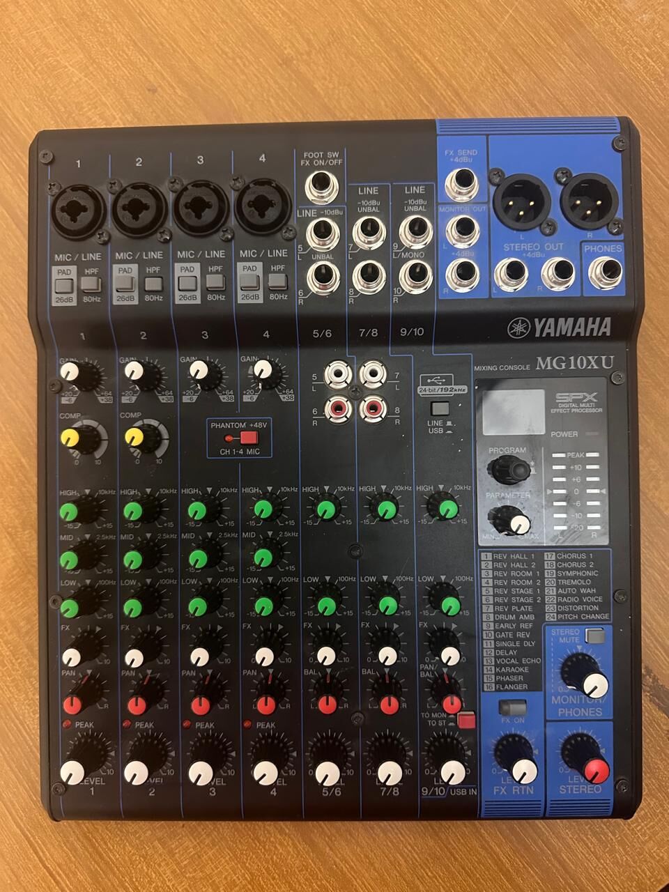 Riyadh, Musical Instruments, SAR 850,  YAMAHA MG10XU MIXER FOR SALE
