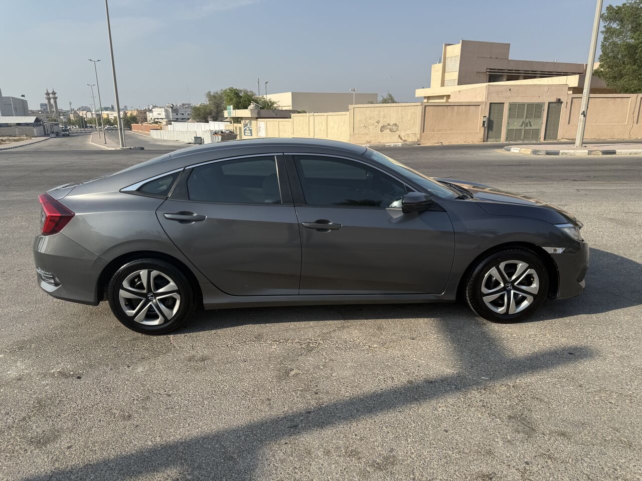 Dammam, Vehicles, Cars & Trucks , SAR 40,  Honda Civic,  2018,  Automatic,  222500 KM,    , First Owner
