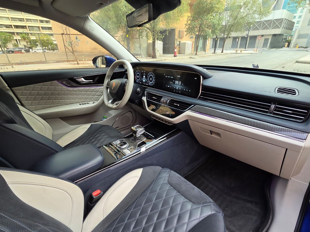 Al Sulaymaniyyah, Vehicles, Cars & Trucks , SAR 65000,  HONGQI HS5 AWD,  2022,  Automatic,  55000 KM,   ( Model) SUV Full Option