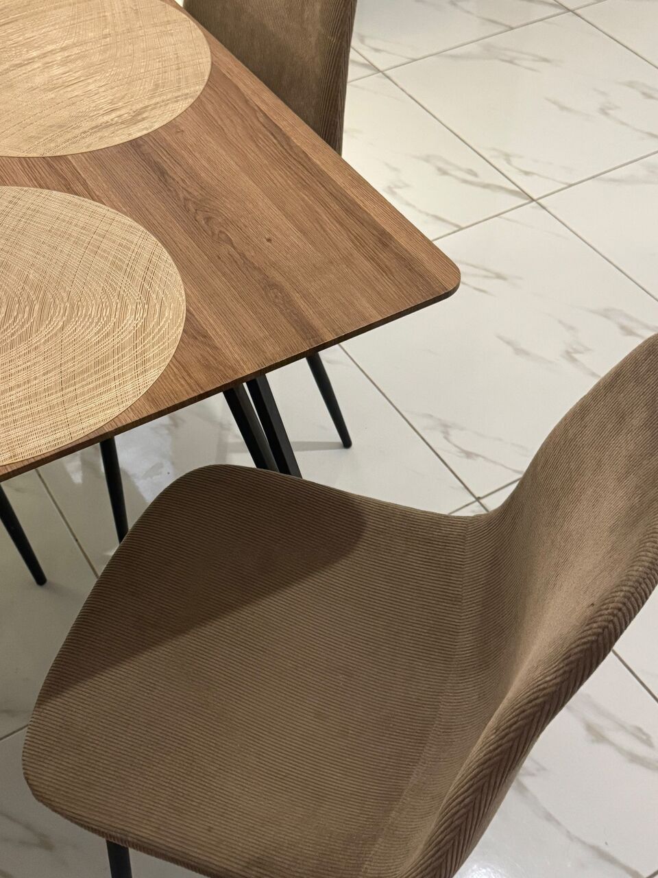 Riyadh, Furniture, SAR 500,  SR 500 DINING TABLE (Mint Condition)