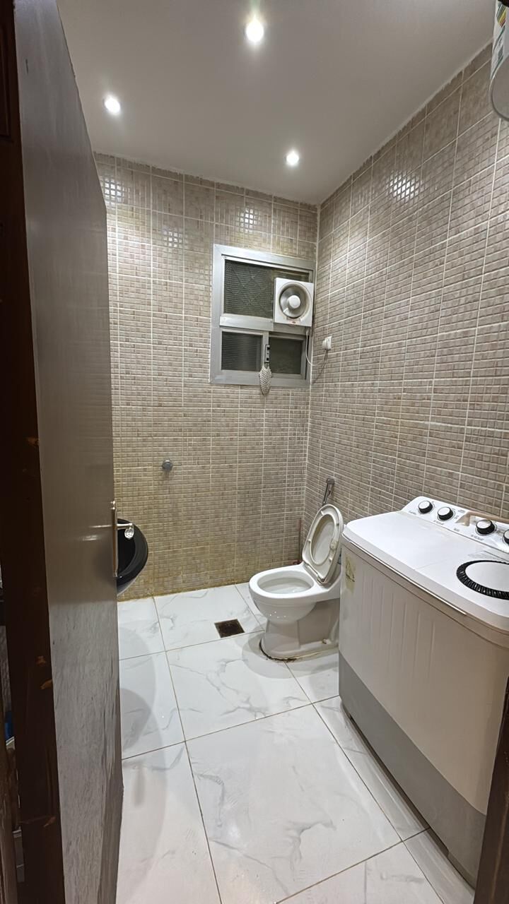 Hara, Apartments, Flats, Houses & Villas, SAR 1400/month,  Furnished,  Furnished Room Available In Flat For Professional Bachelor