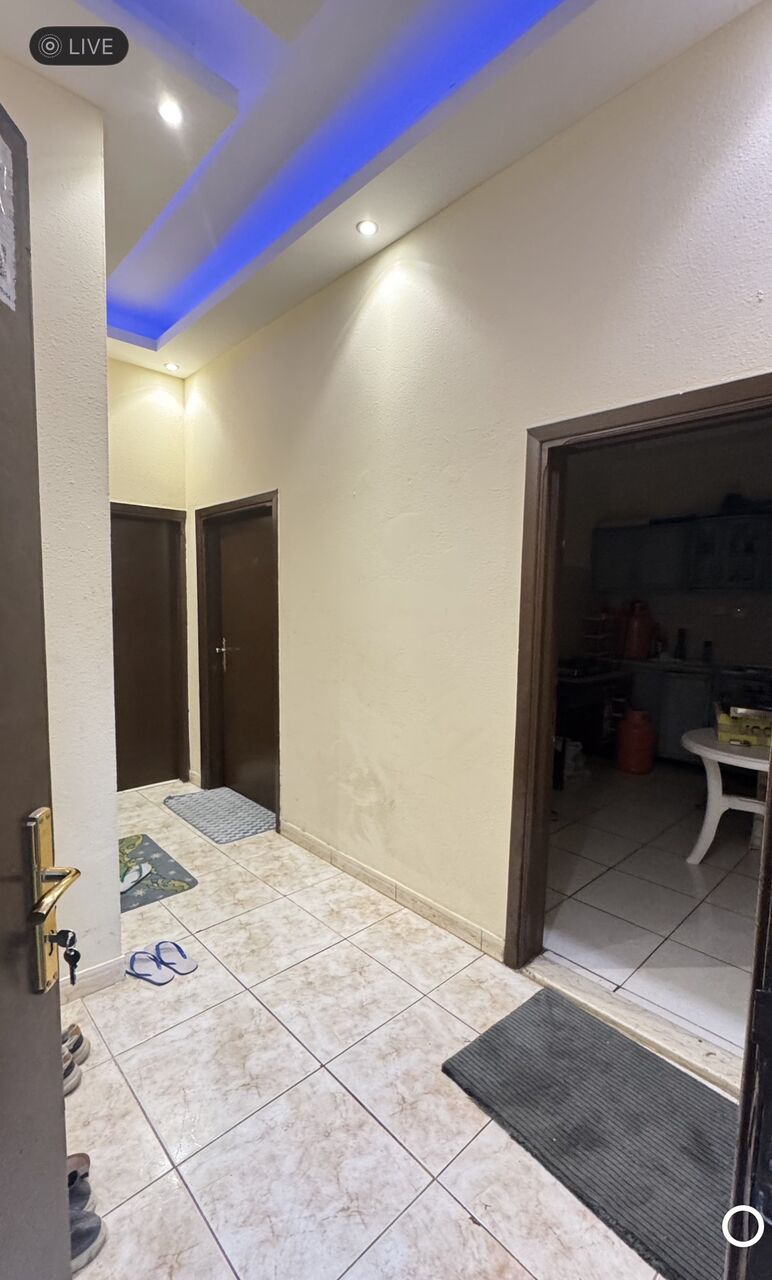 Hara, Apartments, Flats, Houses & Villas, SAR 1400/month,  Furnished,  Furnished Room Available In Flat For Professional Bachelor