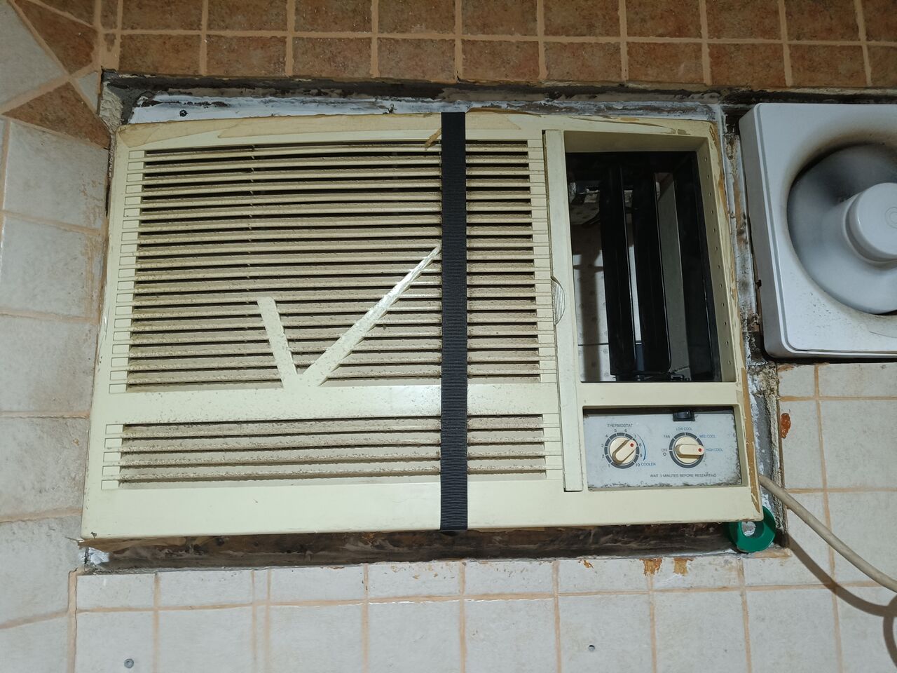 Al Thuqbah, Air Conditioners, SAR 450,  Window Ac For Sale 450!!!!!!!