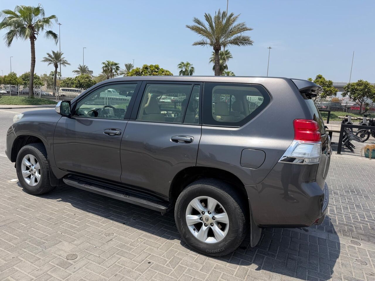 Manama, Vehicles, Cars & Trucks , BHD 6200,  Toyota Prado,  2012,  Automatic,  250000 KM,  For Sale