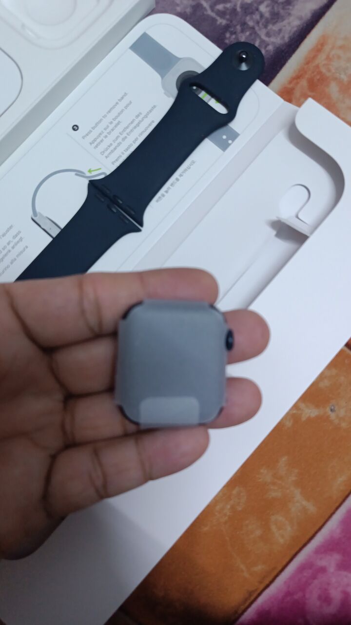 Jubail, Watches, SAR 800,  Apple Watch SE 3 GPS 40mm