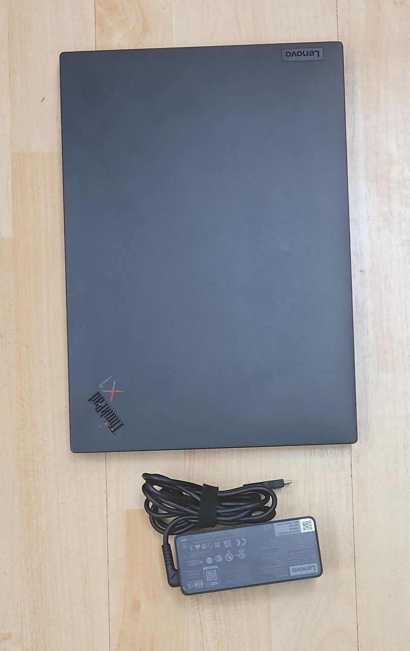 Riyadh, Computers, SAR 3199,  Lenovo X1 Carbon 2.2 GHz 12-core I7 12th Gen RAM:32GB SSD:512GB