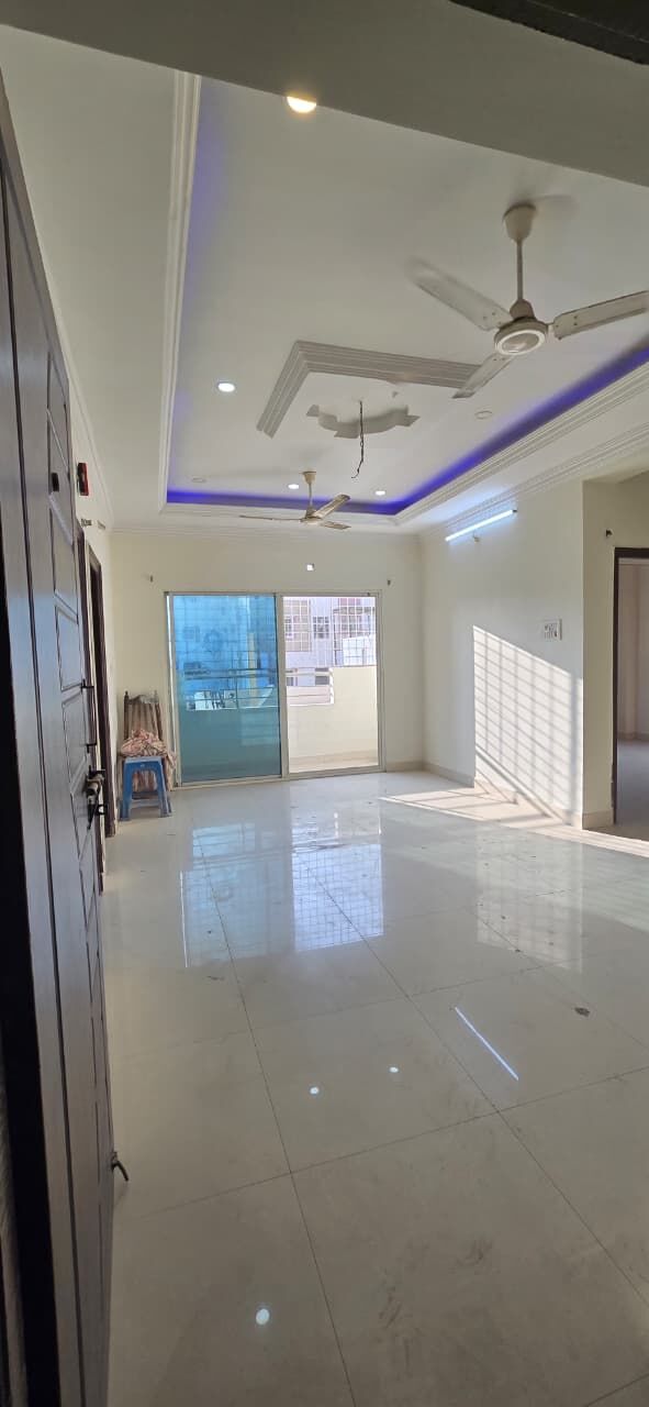 Hyderabad, Apartments, Flats, Houses & Villas, INR 55/month,  3 BR,  3 BHK Flat For Sale In Tolichowki (Paramount Colony