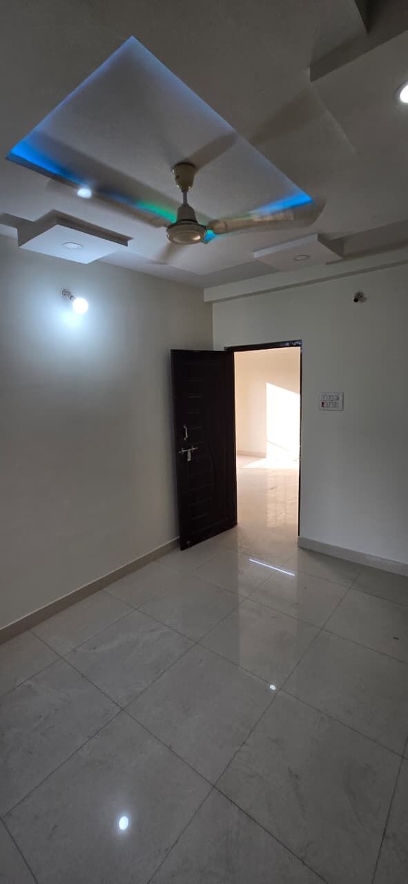 Hyderabad, Apartments, Flats, Houses & Villas, INR 55/month,  3 BR,  3 BHK Flat For Sale In Tolichowki (Paramount Colony