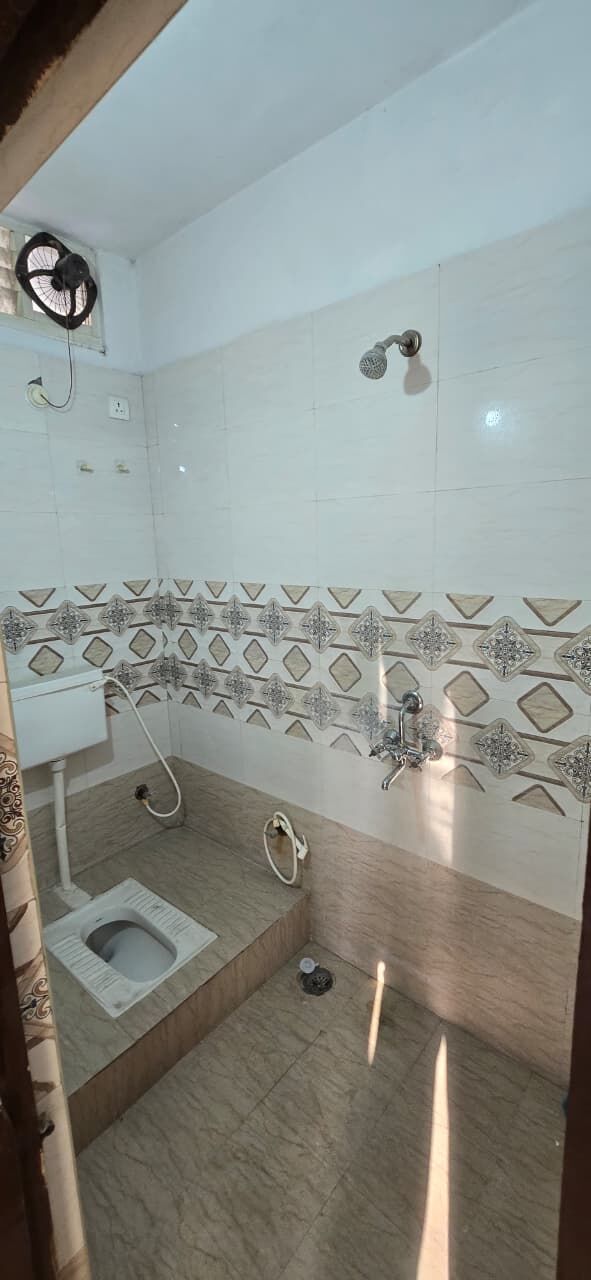 Hyderabad, Apartments, Flats, Houses & Villas, INR 55/month,  3 BR,  3 BHK Flat For Sale In Tolichowki (Paramount Colony