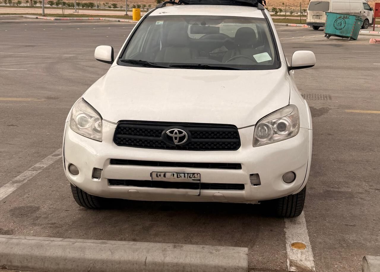 Al Wizarat, Vehicles, Cars & Trucks , SAR 25000,  Toyota RAV4,  2007,  Automatic,  298000 KM,  , ,